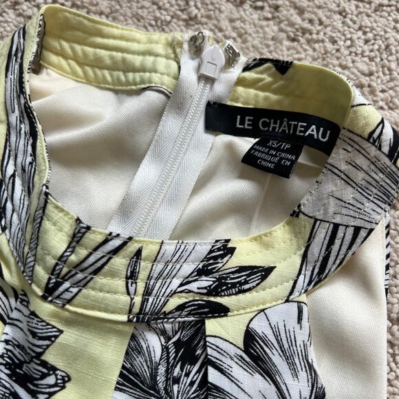 Le Chateau Floral Dress - Picture 3 of 4